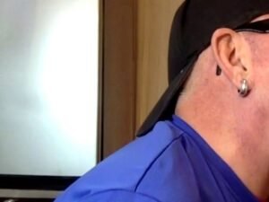 Pervy gloryhole auntie cocksucking raw