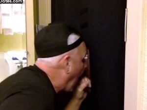 amater old gay mature gloryhole visit