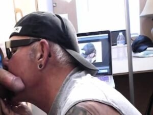 Gloryhole old bearded guest cocksucking