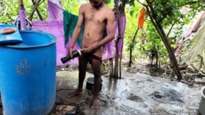 Indian Desi Treehouse Bathroom Toy Fucking My Boyfriend  Israel